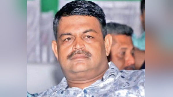 Panchmahal Gujarat BJP MLA caught in gambling, 5 cars and cash worth lakhs seized Panchmahal Gujarat BJP MLA caught in gambling, 5 cars and cash worth lakhs seized