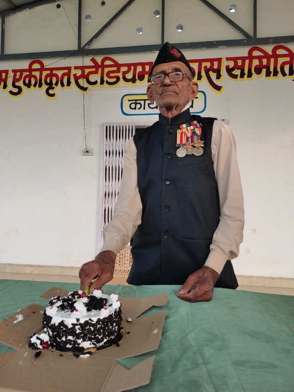 ग्रामीणों ने किया बोयतराम का सम्मान ग्रामीणों ने किया बोयतराम का सम्मान