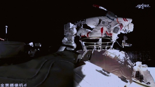 अंतरिक्ष में सभी को टक्कर देगा चीन? अंतरिक्ष में सभी को टक्कर देगा चीन?