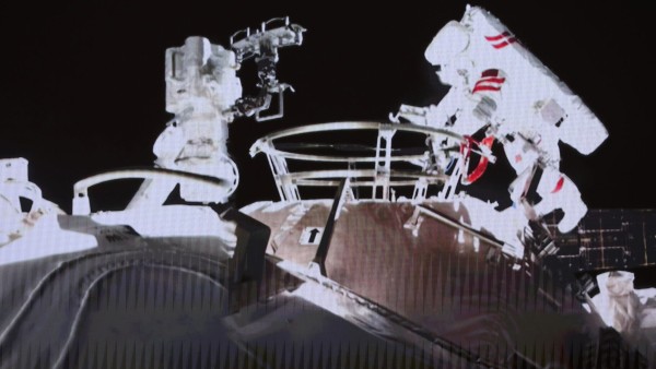 कमांडर रहे अंदर कमांडर रहे अंदर