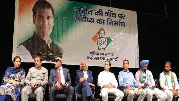 कांग्रेस के लिए देश में अध्यक्ष का अकाल, विदेश में मालामाल कांग्रेस के लिए देश में अध्यक्ष का अकाल, विदेश में मालामाल