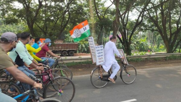 तेल के बढ़ते दाम मोदी सरकार की सबसे बड़ी नाकामी तेल के बढ़ते दाम मोदी सरकार की सबसे बड़ी नाकामी