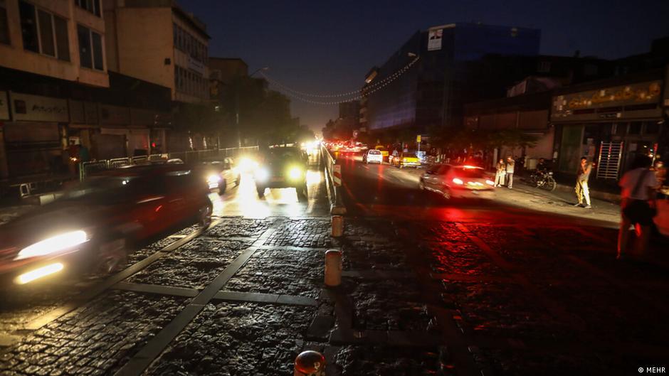 ईरान में बिजली गुल