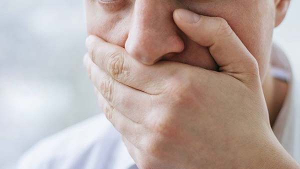 पति को है पादने पर गर्व