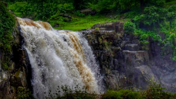 वाघई टाउन से 3KM है गीरा फॉल्स
