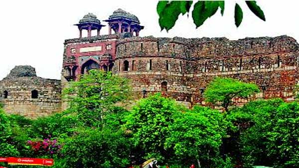 तब और अब की राजनीति