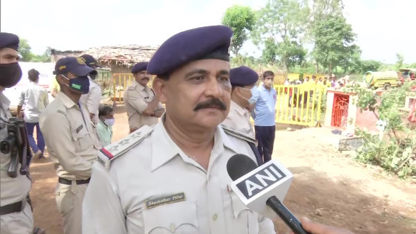 ड्यूटी को प्राथमिकता देते हुए लौटा-इंस्पेक्टर ड्यूटी को प्राथमिकता देते हुए लौटा-इंस्पेक्टर