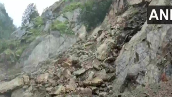 गंगोत्री राष्ट्रीय राजमार्ग अवरुद्ध