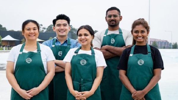 पार्टी करना चाहता हूं 