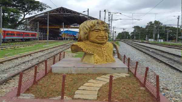 800 किलोग्राम की है यह मूर्ति