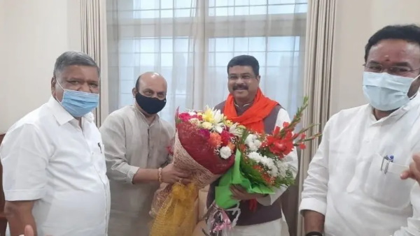 जनता दल से शुरू किया राजनीतिक करियर