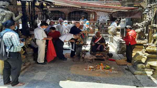 नेपाल के स्वर्ण मंदिर का पुनर्निर्माण शुरू