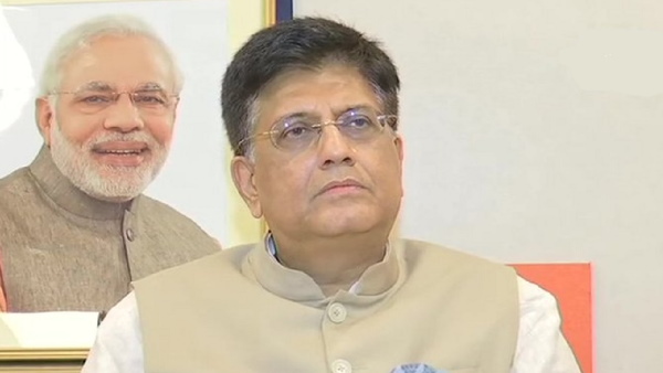पीयूष गोयल और सीमा के पास है तीन घर