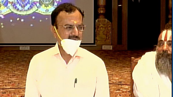 प्रसाद का वितरण नहीं होगा