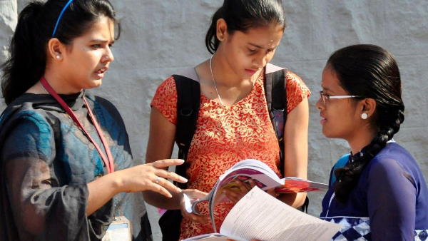 यूपी बोर्ड के विद्यार्थी भी हो सकते हैं सफल