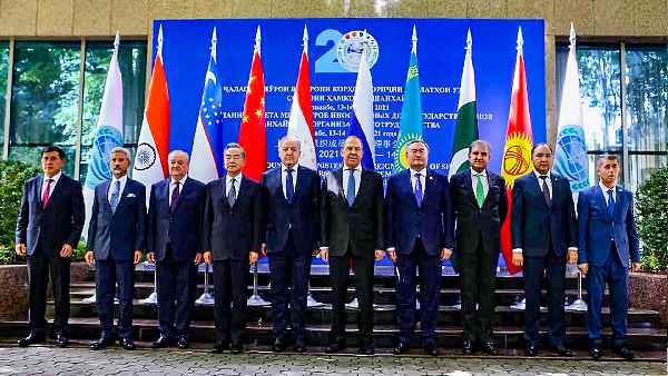 'विश्व हिंसा और ताकत से सत्ता हथियाने के खिलाफ'