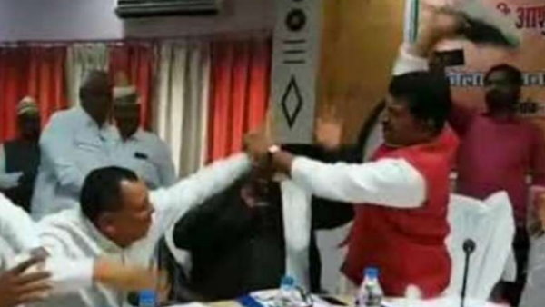 जूता कांड, जिसकी वजह से चर्चा में आए थे शरद त्रिपाठी