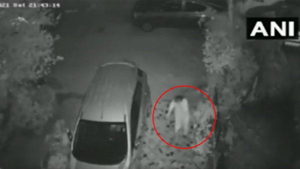 सीसीटीवी कैमरे में कैद हुई पूरी वारदात सीसीटीवी कैमरे में कैद हुई पूरी वारदात