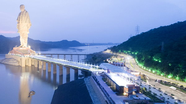 बरसों की मेहनत, अरबों की लागत से हुआ था तैयार