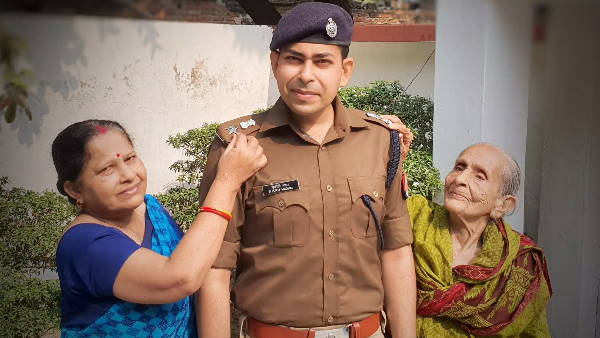 कोल इंडिया में मैनेजर के पद पर कर रहे थे नौकरी