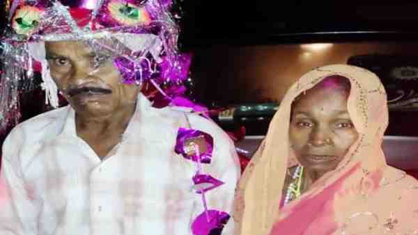 तानों से बचने के लिए निभाई शादी की रस्में तानों से बचने के लिए निभाई शादी की रस्में