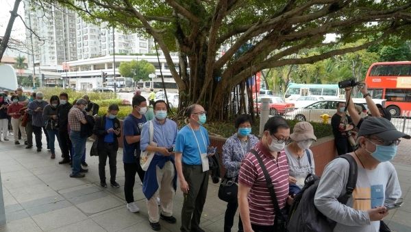 चायनीज वैक्सीन की परीक्षा चायनीज वैक्सीन की परीक्षा