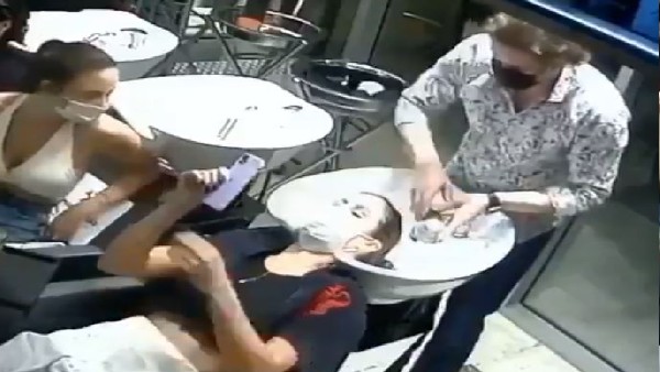 44 सेकंड का पेट फुलाने वाला वीडियो