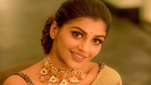 पुलिस को शक- नशे में की गई ड्राइविंग पुलिस को शक- नशे में की गई ड्राइविंग