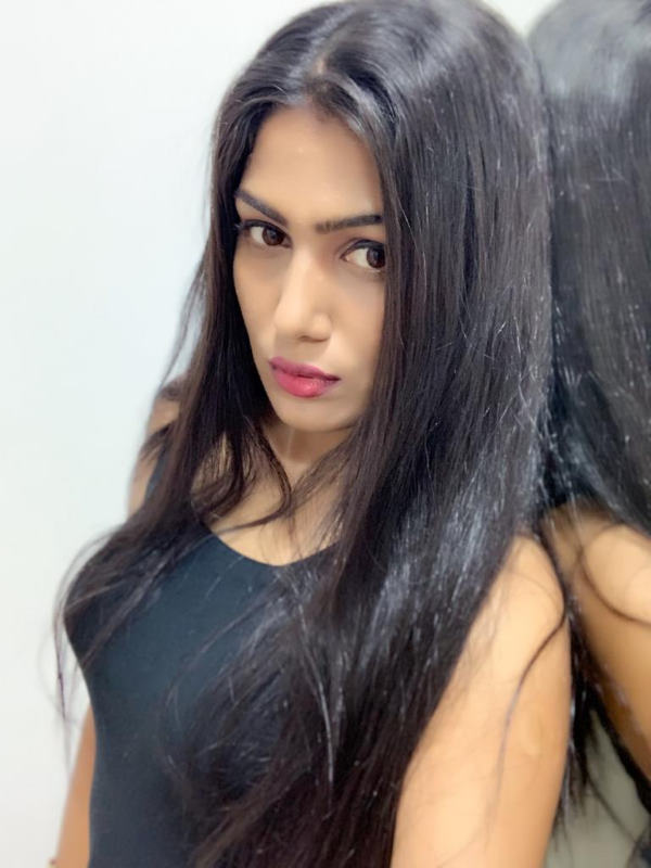 याशिका बसेरा की जीवनी याशिका बसेरा की जीवनी