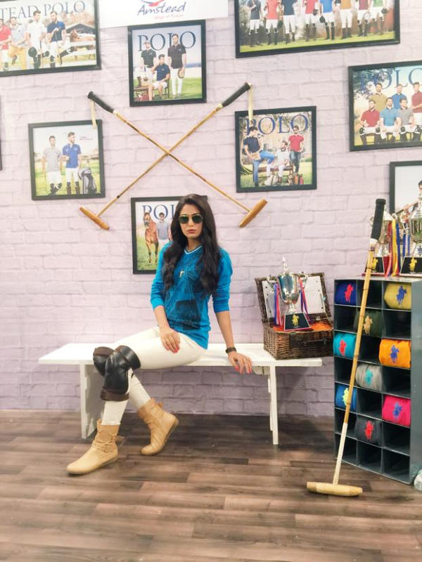 मुम्बई कैसे पहुंची याशिका? मुम्बई कैसे पहुंची याशिका?