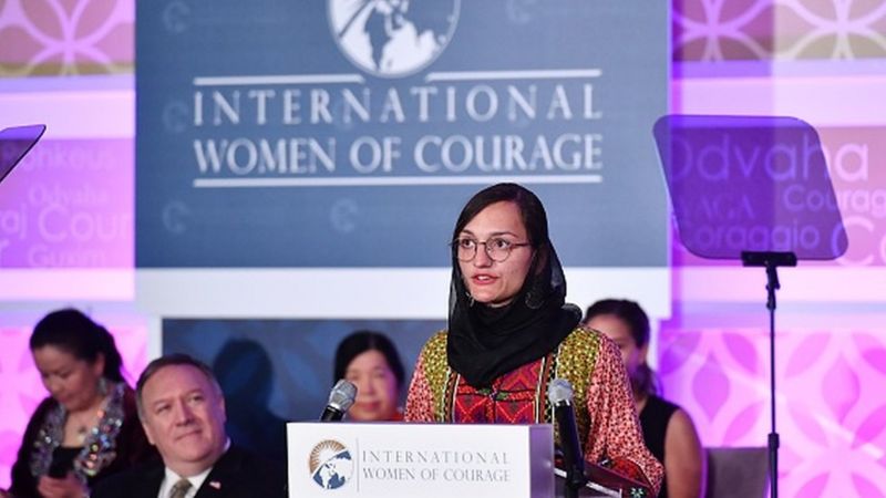 Afghanistans first female mayor Zarifa Ghafari ready to talk to Taliban in burqa Afghanistans first female mayor Zarifa Ghafari ready to talk to Taliban in burqa