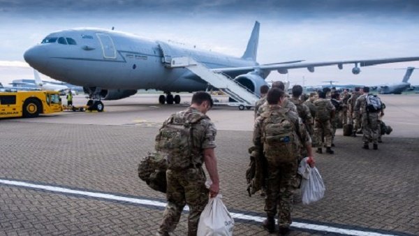 अफगानिस्तान में लोग खौफ के साये में