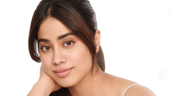 आखिरी बार रूही में आई थीं नजर आखिरी बार रूही में आई थीं नजर