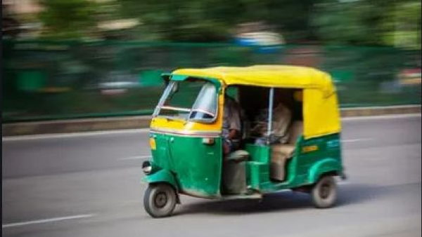 नो पार्किंग को लेकर कटा चालान