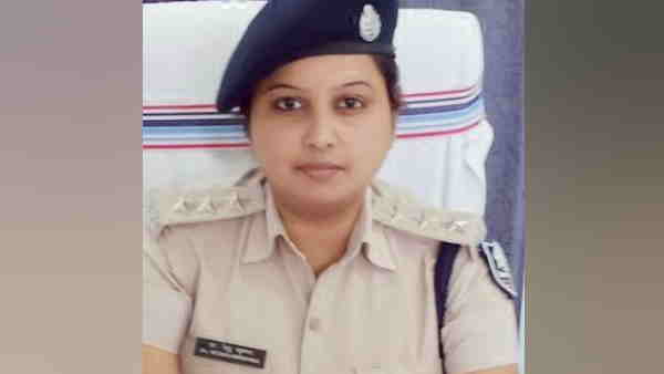 काफी तेज-तर्रार अफसर मानी जाती हैं रेशू कृष्णा
