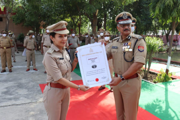 कैडर बदलकर पति के पास आईं वृंदा कैडर बदलकर पति के पास आईं वृंदा