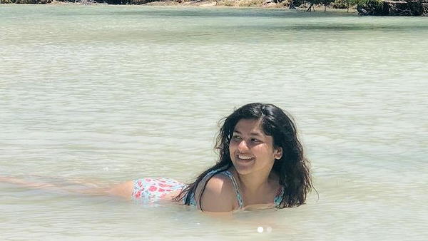  रीता रिपोर्ट्स ने पूछा कौन हैं वो