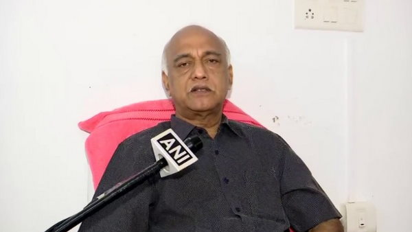 CPI (M) MP Elamaram Kareem writes to Rajya Sabha Secretary General seeking immediate probe CPI (M) MP Elamaram Kareem writes to Rajya Sabha Secretary General seeking immediate probe