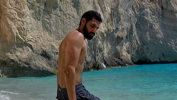 अर्जुन और अथिया ने किया कमेंट