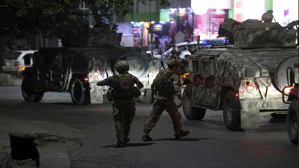 अफगानिस्तान में भयानक हिंसा और अस्थिरता की स्थिति है अफगानिस्तान में भयानक हिंसा और अस्थिरता की स्थिति है