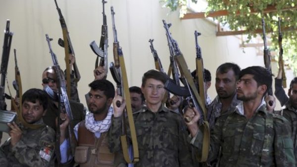 पाकिस्तान देखता रह गया