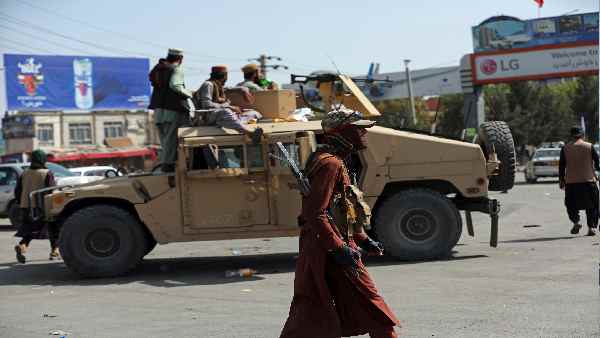 कश्मीर में गतिविधियां बढ़ाने की कर सकता है कोशिश कश्मीर में गतिविधियां बढ़ाने की कर सकता है कोशिश