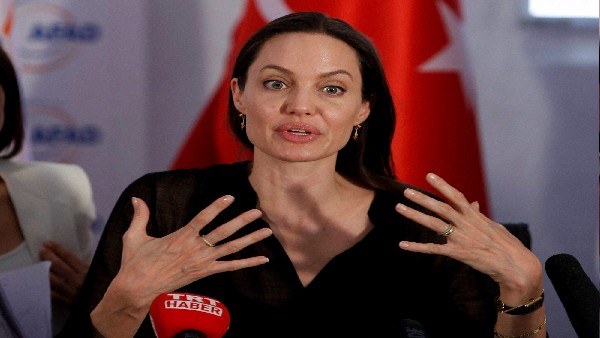 एक्ट्रेस को बच्ची ने भेजा खत एक्ट्रेस को बच्ची ने भेजा खत