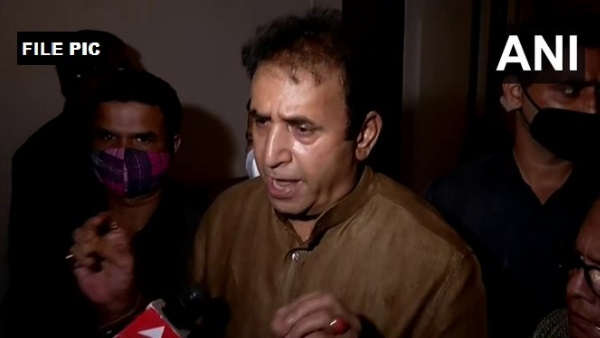 Supreme Court dismisses a plea of former Maharashtra Home Minister Anil Deshmukh Supreme Court dismisses a plea of former Maharashtra Home Minister Anil Deshmukh