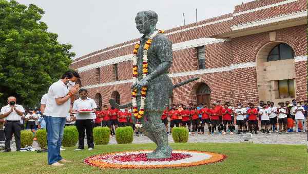 आजादी का अमृत महोत्सव सफल बनाएं-ठाकुर आजादी का अमृत महोत्सव सफल बनाएं-ठाकुर