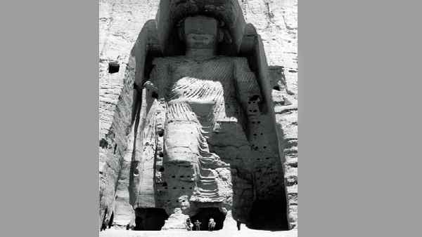 2001 में तालिबान ने भगवान बुद्ध की प्रतिमा तबाह कर दी थी 2001 में तालिबान ने भगवान बुद्ध की प्रतिमा तबाह कर दी थी