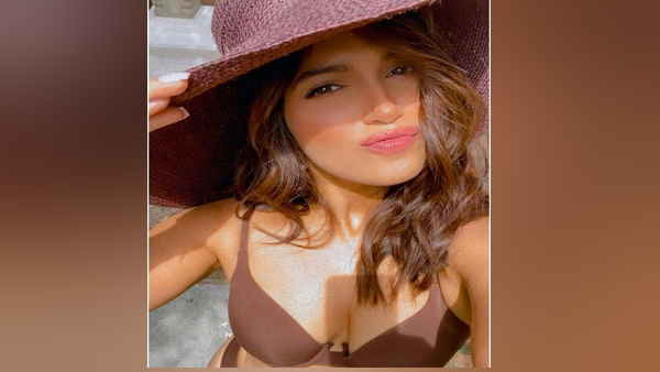 भूमि को कियारा समेत इन एक्‍ट्रेस ने दिया कम्‍पलीमेंट 