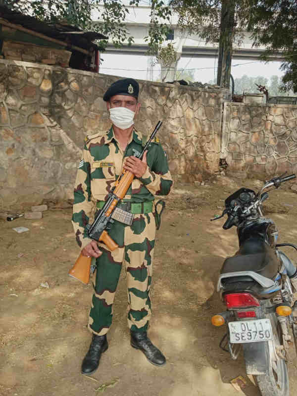 चिंरजीलाल बीएसएफ में हेड कांस्टेबल थे