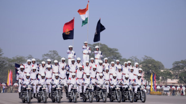 A team of 66 BSF jawans will show amazing feats in Bikaner on 15 August A team of 66 BSF jawans will show amazing feats in Bikaner on 15 August