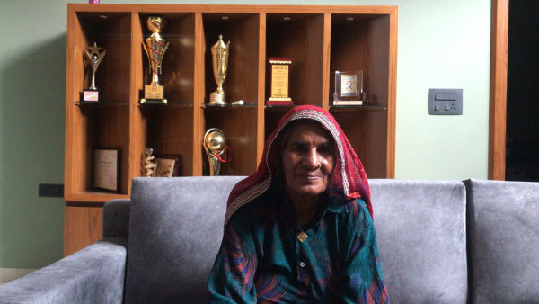  जोर को ही काम कर दियो बेटो देवेंद्र-मां जीवणी देवी